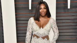 Serena Williams Flaunts Toned Beach Bod in Sexy Bikini Shot