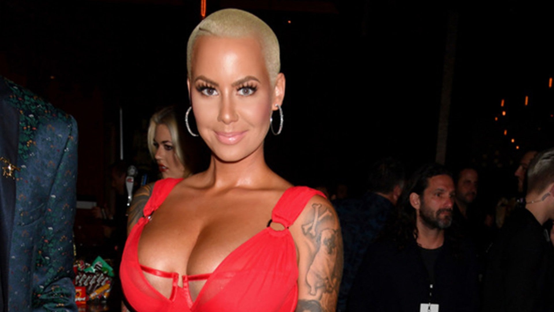 Amber Rose Shows Lots Of Skin And Flaunts Her Figure In Revealing Red Outfit At Mtv Movie Tv Awards Entertainment Tonight Watch best amber rose movies full hd online free. amber rose flaunts major cleavage in revealing red two piece at mtv movie tv awards