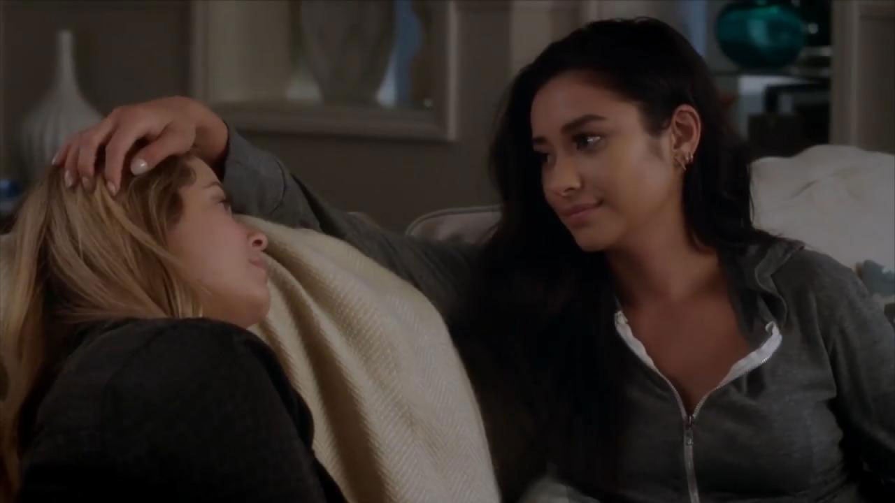 EXCLUSIVE 'Pretty Little Liars' Boss Talks Spinoff Plans and When