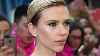 Scarlett Johansson Meets Her Look-Alike Grandma at 'Rough Night' Premiere