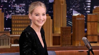 Watch Jennifer Lawrence Hijack Plane Loudspeaker for Eagles Chant Ahead of Super Bowl 2018