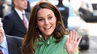 Kate Middleton Stuns in Mint Green at 8 Months Pregnant