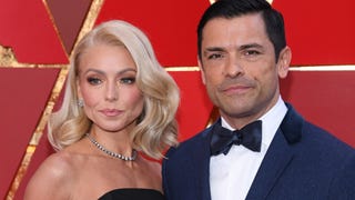Kelly Ripa and Mark Consuelos Are Total Couple -- and Body -- Goals!