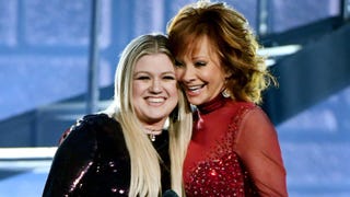 Kelly Clarkson and Reba Explain How Their ACM Awards Duet Came Together (Exclusive)