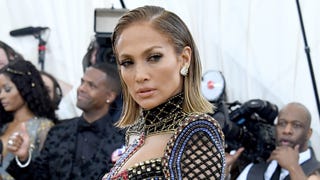 Jennifer Lopez Says She Wants an 'Intimate' Marriage Proposal