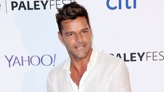 Ricky Martin Flashes His Ripped Abs