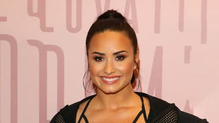 Demi Lovato Gets Flirty With Backup Dancer
