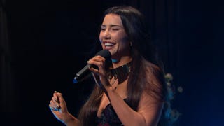 Watch 'Bold and the Beautiful' Star Jacqueline Maclnnes Wood Break Pregnancy News to Her Castmates!