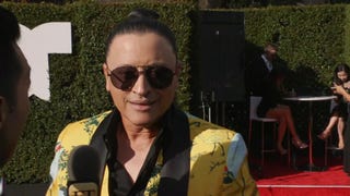 2018 Latin AMAs: Why Elvis Crespo Will Never Get Sick of Singing His Classic 'Suavemente' (Exclusive)