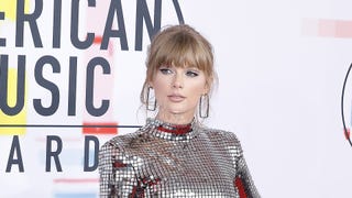Taylor Swift and More Celebrities Get Out The Vote!