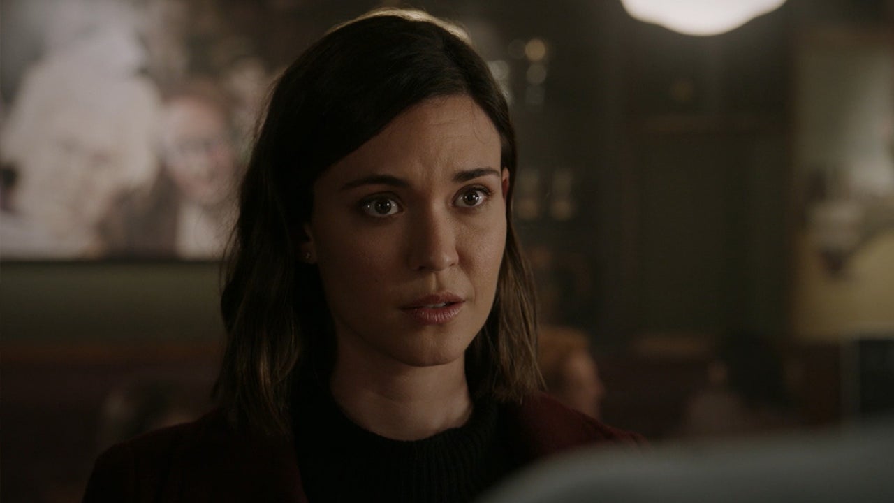 Odette Annable Asks Husband Dave to Sleep With Her in 'No Sleep Til  Christmas' Sneak Peek (Exclusive), image size:1280x720