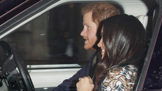 Meghan Markle and Prince Harry's Holiday Card Is a Previously Unseen Wedding Pic!