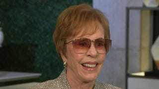 Carol Burnett Is First Recipient of Golden Globes TV Lifetime Achievement Award