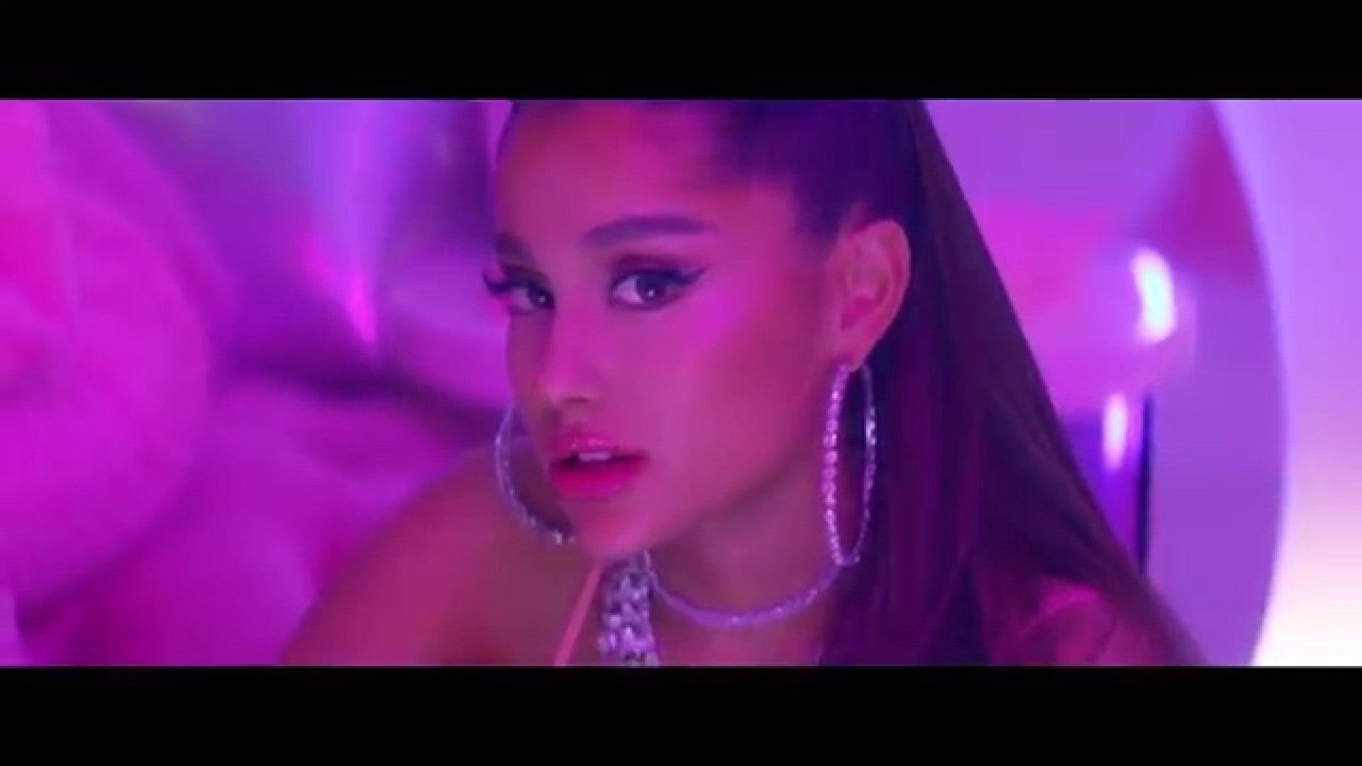 Ariana Grande Drops 7 Rings Single And Sexy Music Video