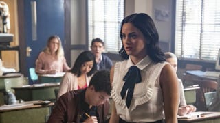 How to Get 'Riverdale' Star Camila Mendes' Veronica Lodge Look!