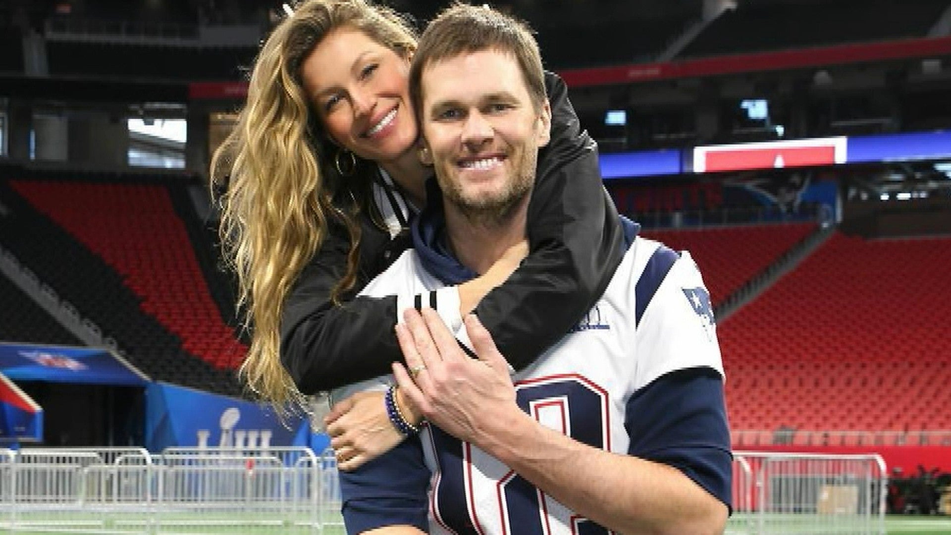 Tom Brady Kisses Gisele Bundchen Celebrates Super Bowl Win With