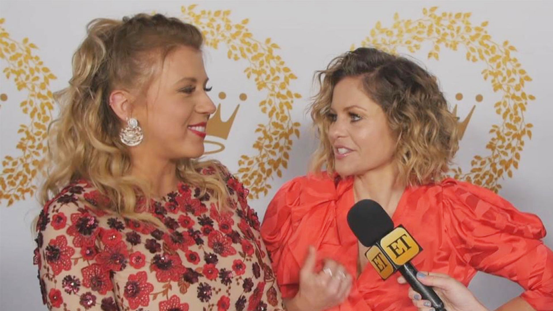 jodie sweetin red dress fuller house Fuller House Fashion, Clothes, Style, Outfits and Wardrobe worn on TV Shows