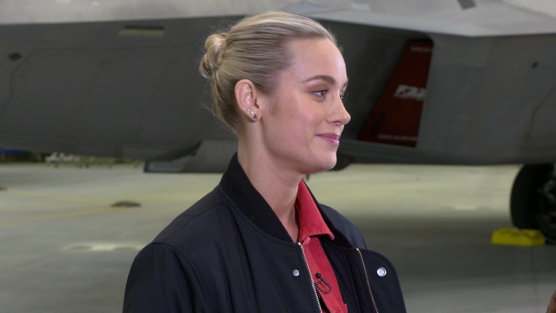 Brie Larson Surprises Fans At Captain Marvel Screening Watch Entertainment Tonight