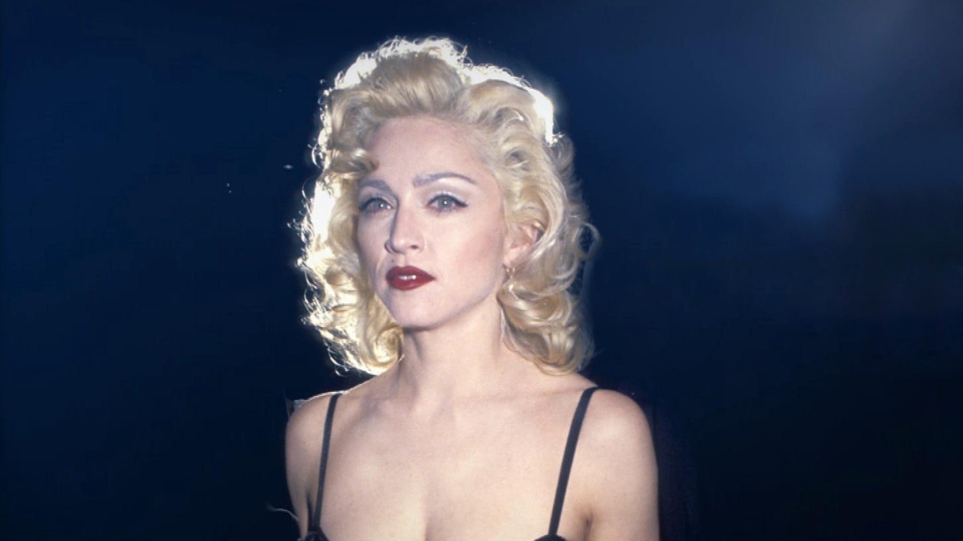 I wanna sing like madonna. Мадонна в рекламе пепси. Мадонна интервью 2022. Madonnaaaa модель. Мадонна 64 года грудь.