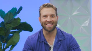 Jai Courtney Shares Character Stories Behind 'Divergent,' 'Suicide Squad' and More! 