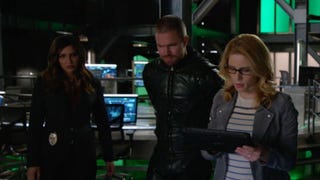 'Arrow' Team Scrambles to Save Emiko in This Sneak Peek (Exclusive) 