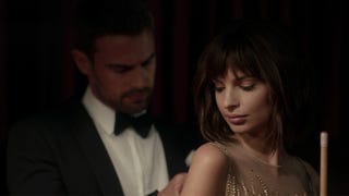 Emily Ratajkowski and Theo James Escape a Life of Crime in 'Lying and Stealing' Trailer (Exclusive)