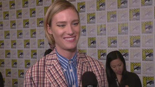 'Terminator: Dark Fate': Mackenzie Davis Talks Working With Arnold Schwarzenegger and Linda Hamilton
