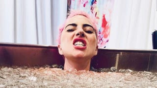 Lady Gaga Confirms She’s Single in New Post