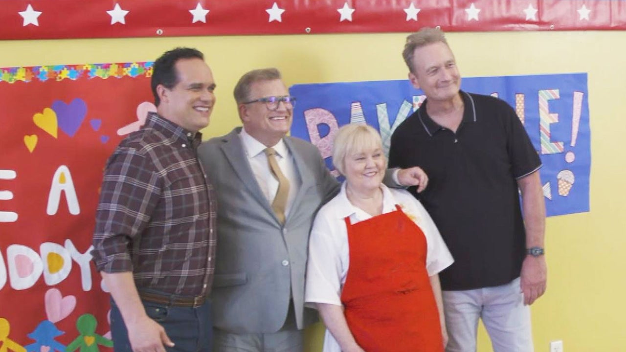 See the Cast of ‘The Drew Carey Show’ Reunite on ‘American Housewife’  (Exclusive)