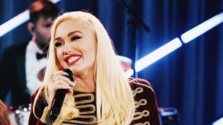 Gwen Stefani Reacts to Nick Jonas Taking Her Chair on ‘The Voice’