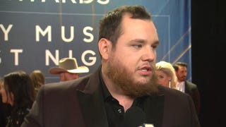 Luke Combs Dishes on Wedding Planning With Nicole Hocking | CMA Awards 2019