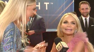 Watch Kelsea Ballerini Fan Out Over Kristin Chenoweth | CMA Awards 2019