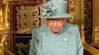 Queen Elizabeth Announces She's 'Entirely Supportive' of Prince Harry and Meghan Markle