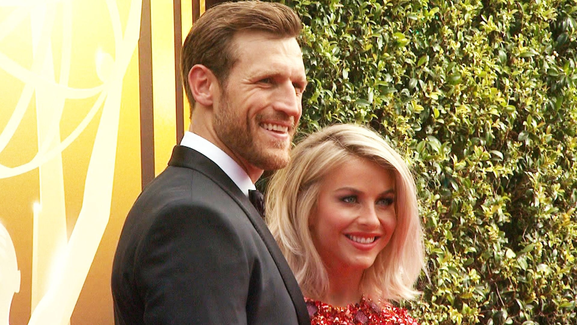 Julianne Hough Spotted Out With Ben Barnes While Husband Brooks Laich Quarantines In Idaho Entertainment Tonight