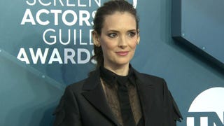 SAG Awards 2020: Winona Ryder Channels 'Beetlejuice' on the Red Carpet