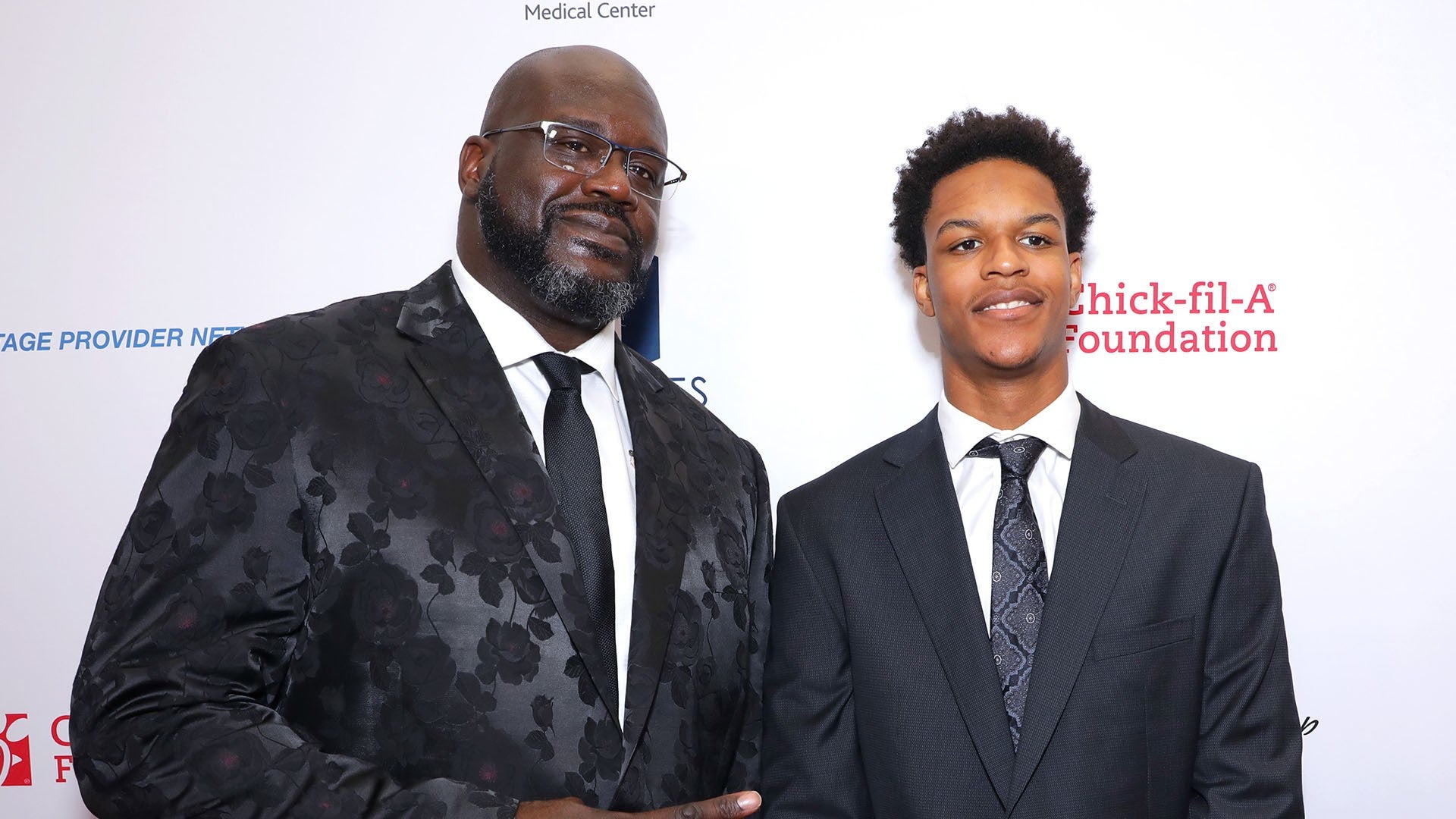 Shaq Dines Out In Houston  Shareef Gets New Tat