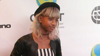 Why Willow Smith Is Trapping Herself in a Box for 24 Hours