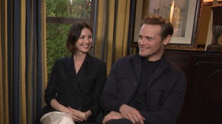 'Outlander' Stars Sam Heughan and Caitriona Balfe React to Jamie's Dance Moves (Exclusive)