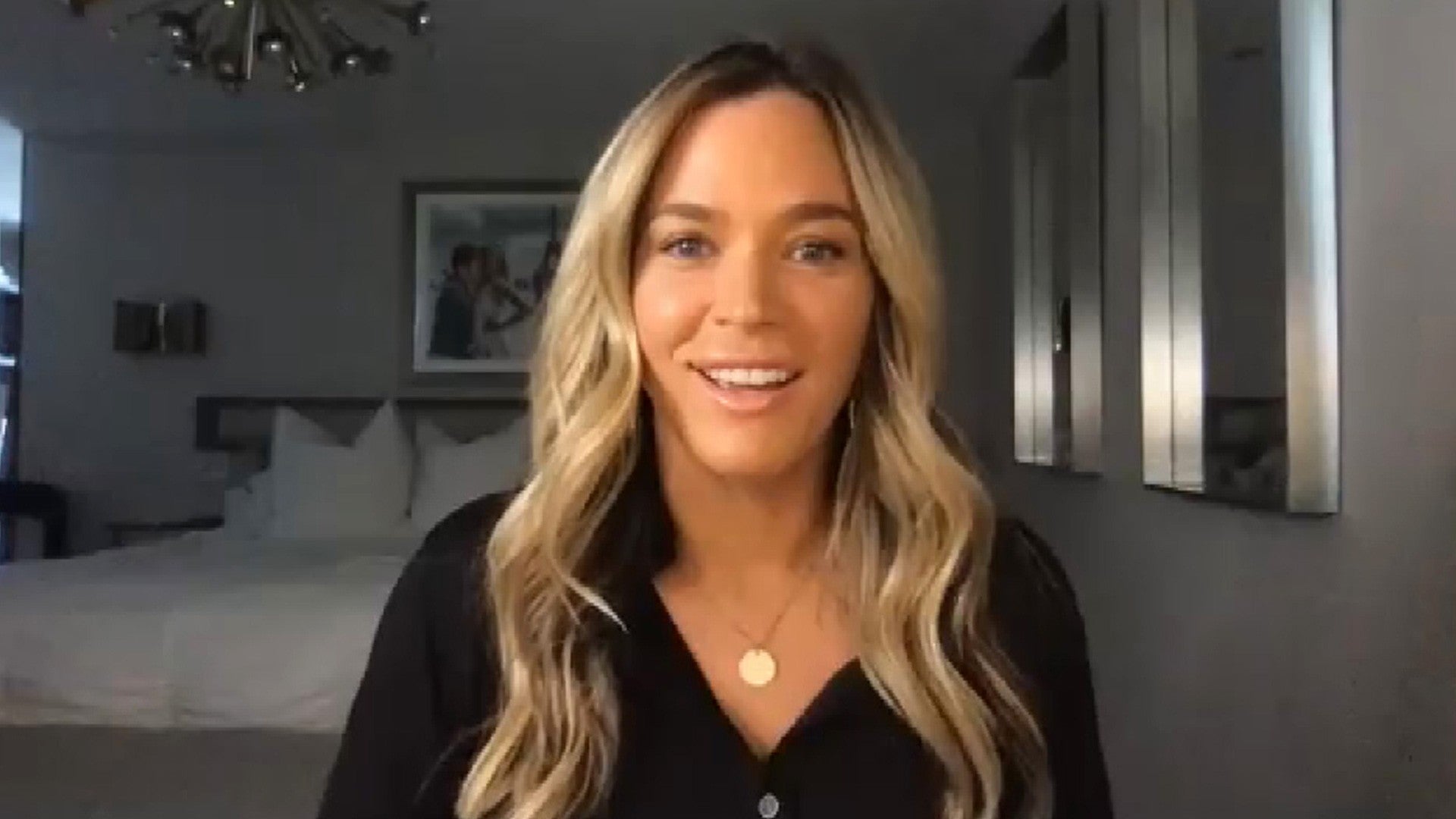 Brandi Glanville Reveals She Accidentally Burned Her Face And Eyelashes Off After At Home Procedure Entertainment Tonight