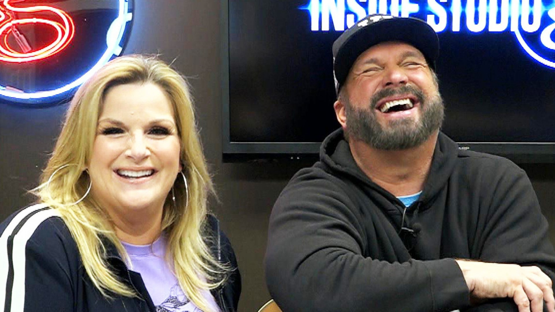 Garth Brooks And Trisha Yearwood React To Breaking Facebook During Concert Live Stream Exclusive Entertainment Tonight Yearwood has been nominated a total of 27 times from the grammy awards. garth brooks and trisha yearwood react to breaking facebook during concert live stream exclusive