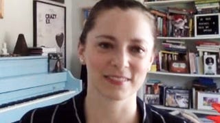 Rachel Bloom Is Singing the ‘DuckTales’ Theme to Her Newborn