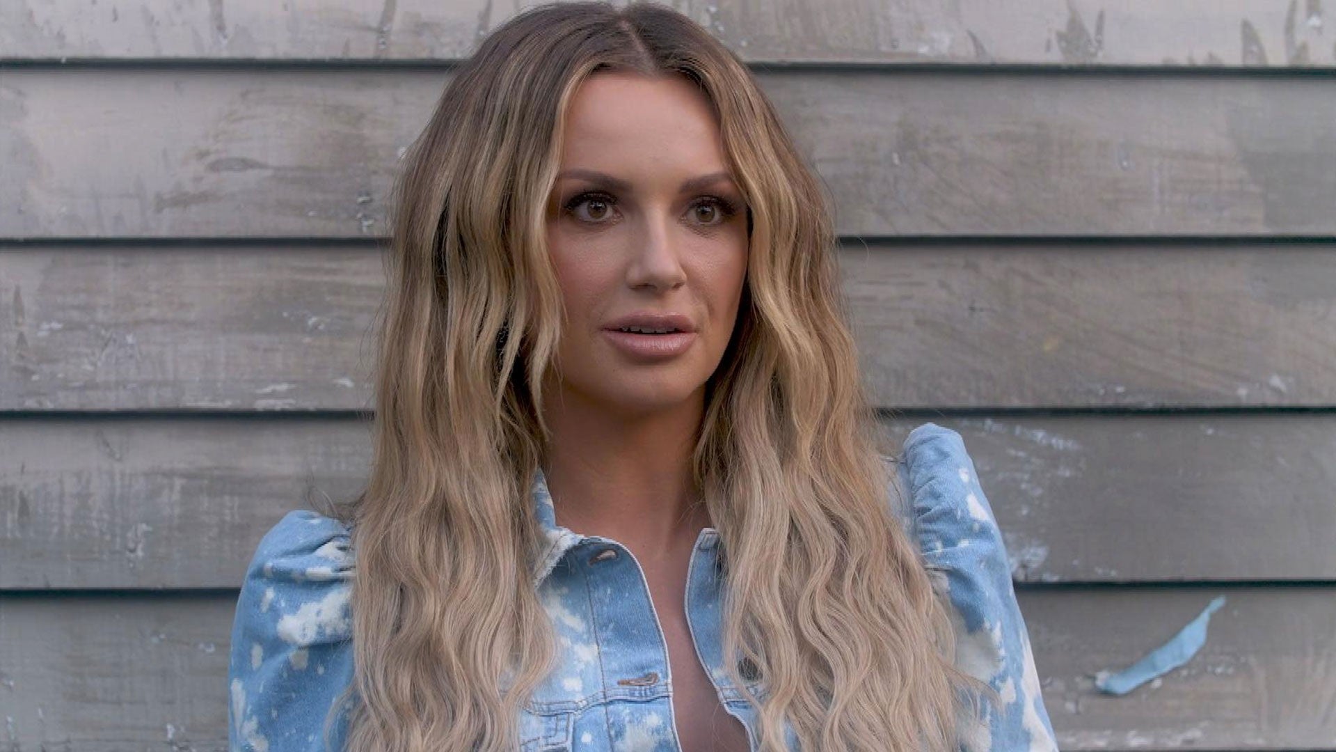 Behind the Scenes of Carly Pearce's Music Video for Female Anthem 'Next Girl'  (Exclusive)
