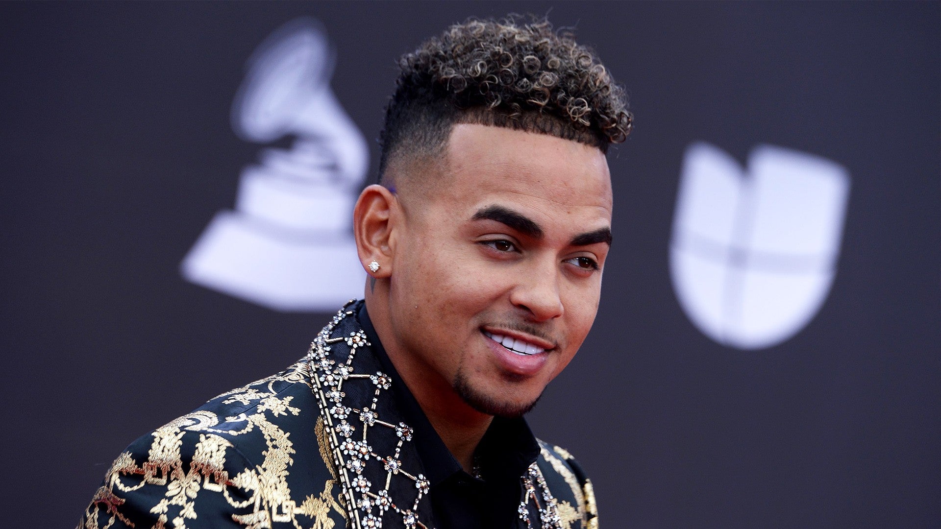how reggaeton superstar ozuna became artist with 1 billion views on youtube
