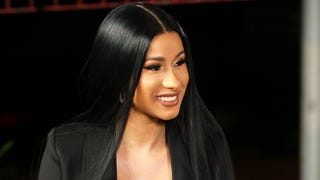 Cardi B Talks Making Money and Says Offset ‘Wants to See Her Win’