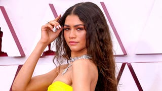 Oscars 2021:  Zendaya Stuns in Neon Yellow Gown