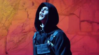 Justin Bieber Performs at VMAs for First Time Since 2015: Watch!