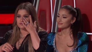 ‘The Voice’: Kelly Clarkson Cries and Ariana Grande Gets 'Choked Up' Over Emotional Performance