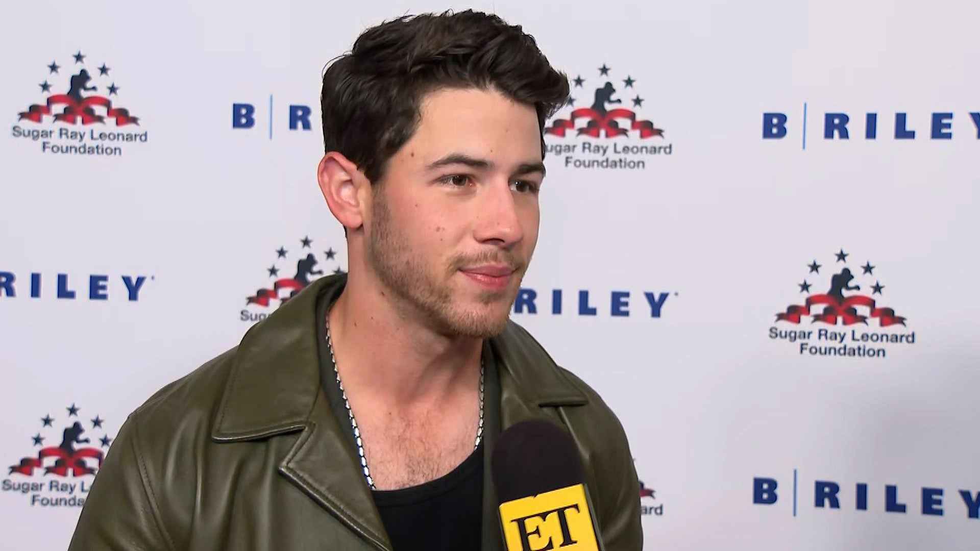 Nick Jonas on Singing to His Daughter as He’s Honored With the Golden Glove Award (Exclusive)