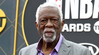 Dwyane Wade, Barack Obama and More React to Bill Russell’s Death