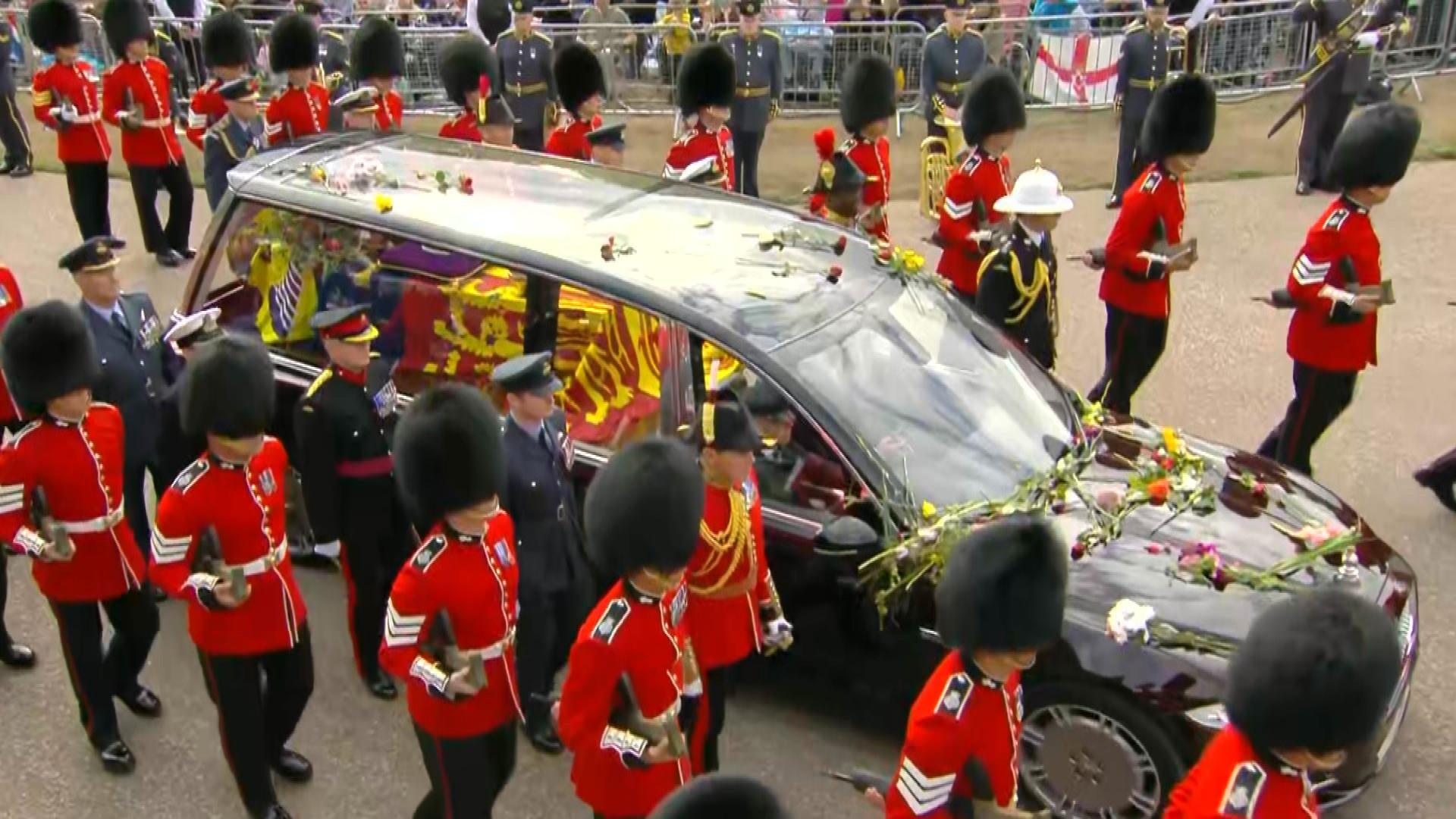 Queen Elizabeth's Coffin Arrives at Windsor Castle for Committal Service